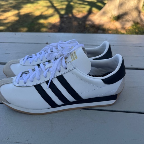 Adidas Men’s Sneakers – Size 10 – - Picture 6 of 12